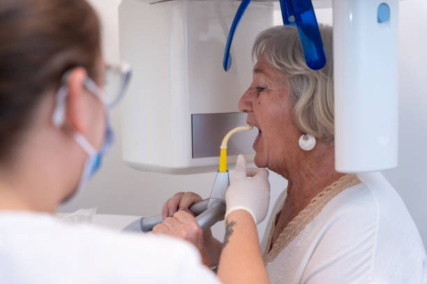 Best Emergency Dental Services for Seniors in Clton, IN